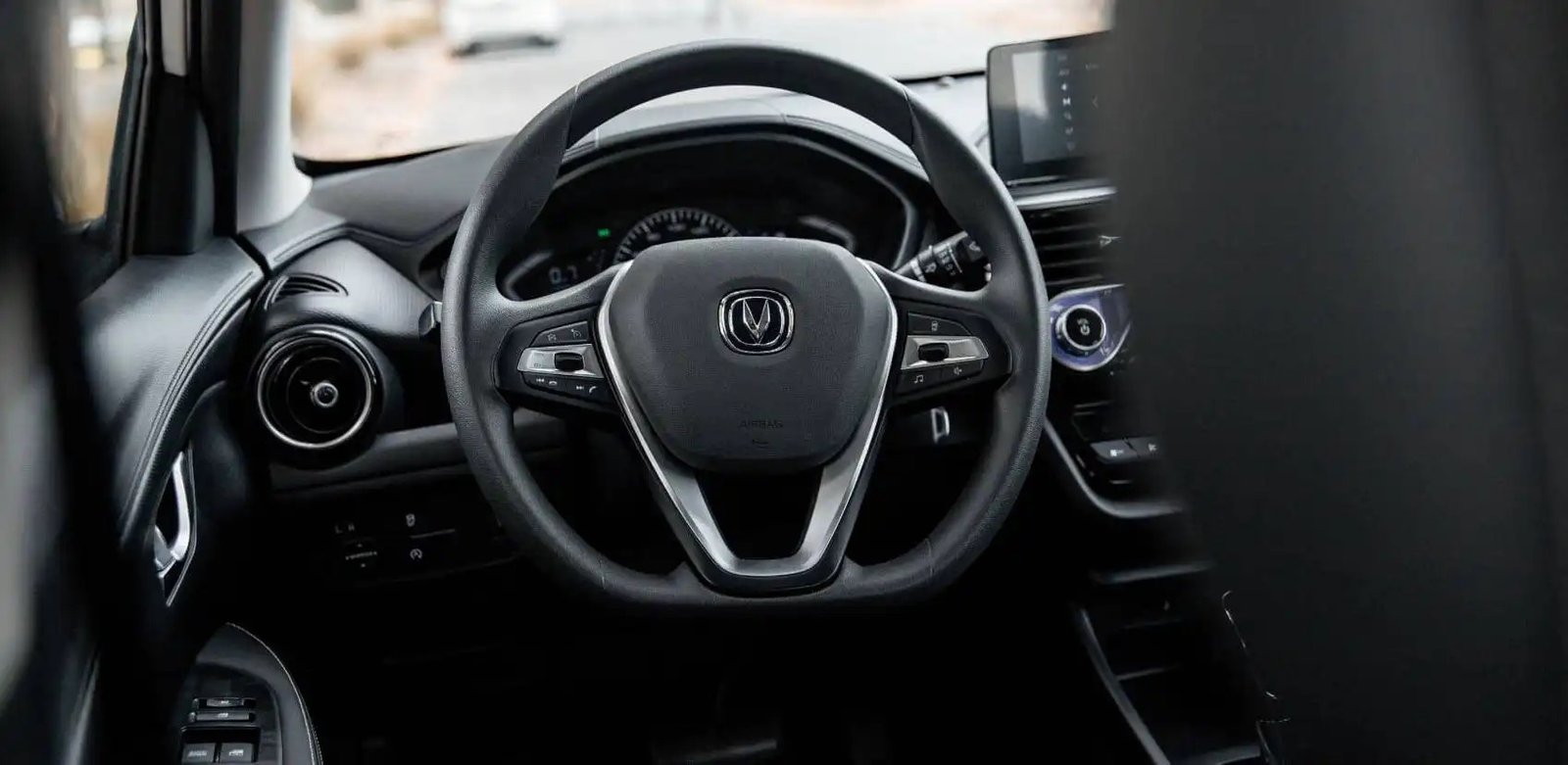 Changan Alsvin 2026 - interior volante